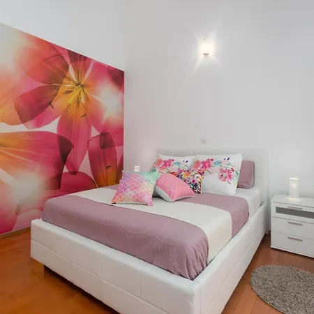 Loli Apartament